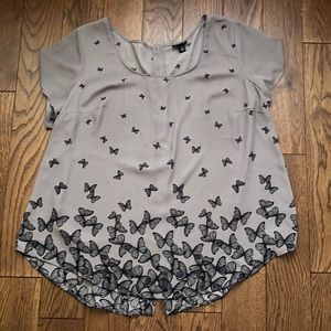 Torrid Butterfly Blouse sz 1